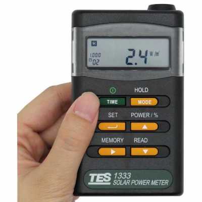 Máy đo năng lượng mặt trời TES-1333 / TES-1333R