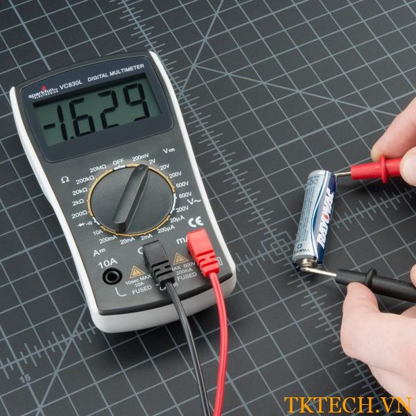 Đồng hồ vạn năng đo điện áp liên quan đến đầu dò chung